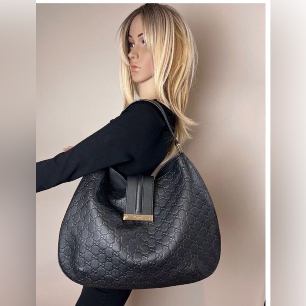 Guccisima Nero Leather Hobo Bag- 1 DAY ONLY OFFER. IF U HIT LIKE GET READY !!! - Picture 11 of 16
